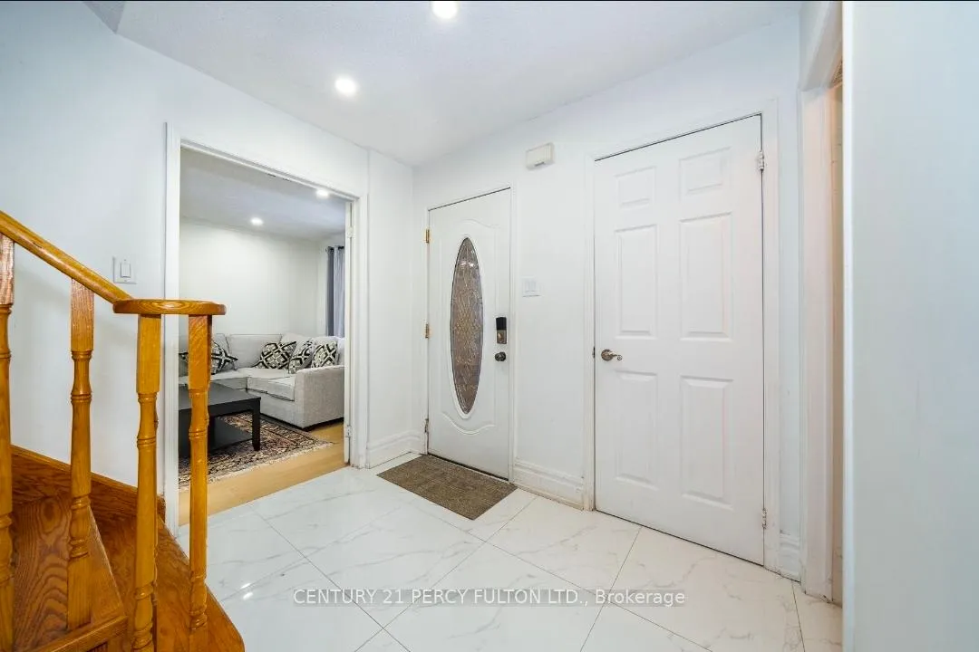 Photo 7 of 17 Dakin Drive, Ajax, Central West — HOMEH