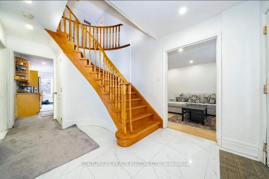 Photo 8 of 17 Dakin Drive, Ajax, Central West — HOMEH