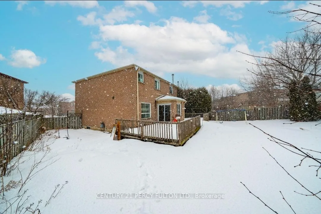 Photo 13 of 17 Dakin Drive, Ajax, Central West — HOMEH