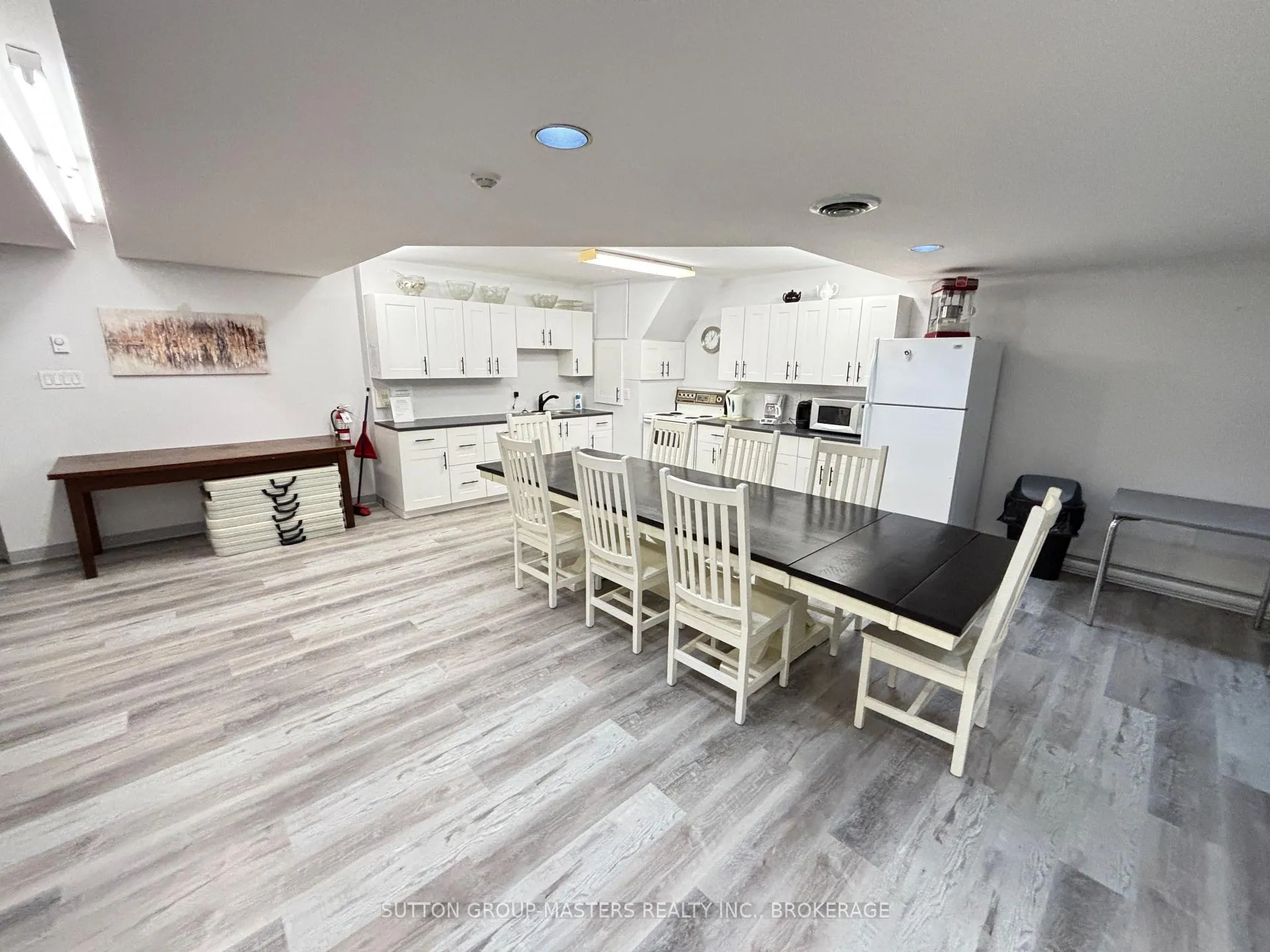 Photo 17 of Unit 902, 66 Greenview Drive, Kingston, Central City West — HOMEH
