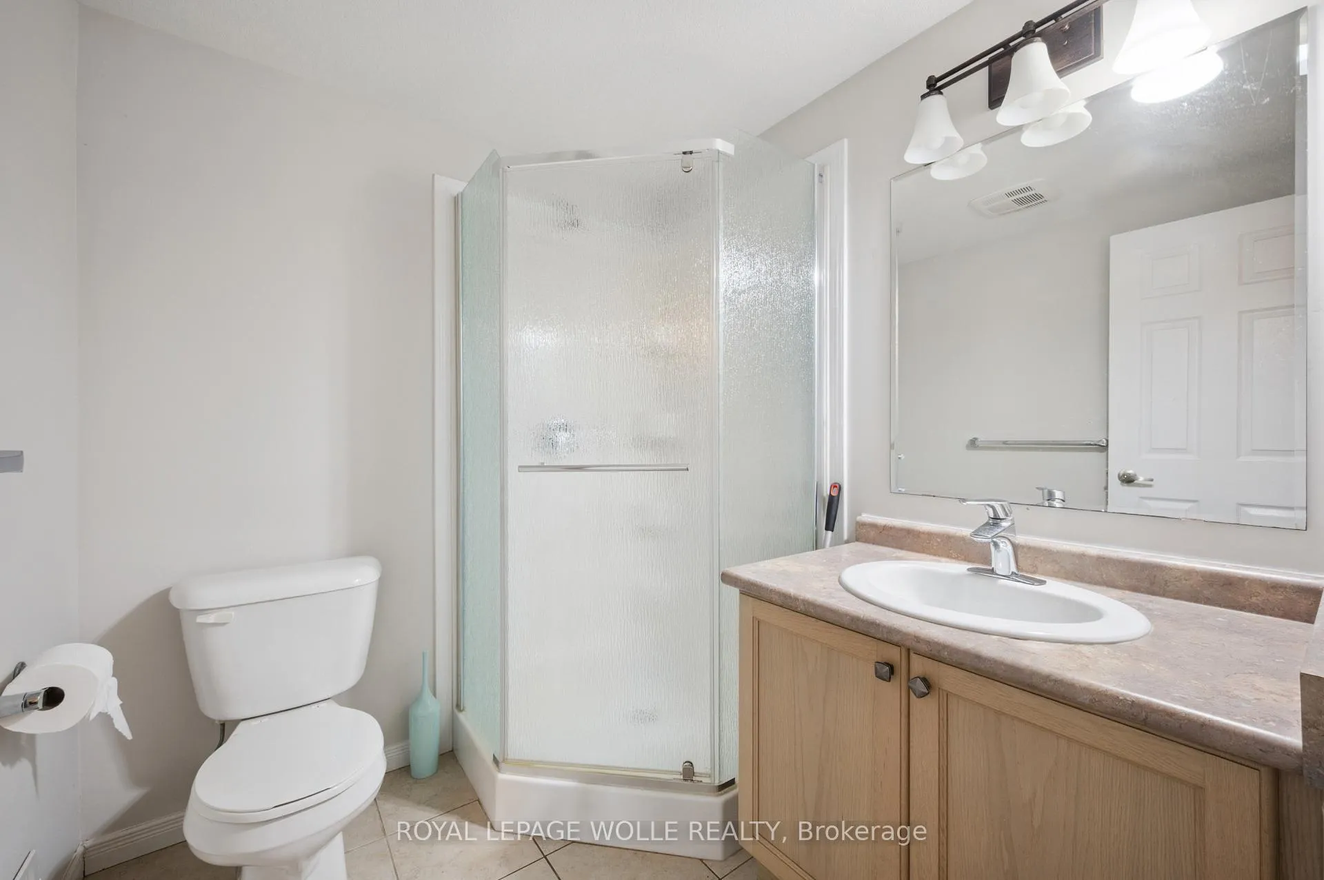 Photo 12 of Unit 5B, 255 Maitland Street, Kitchener — HOMEH