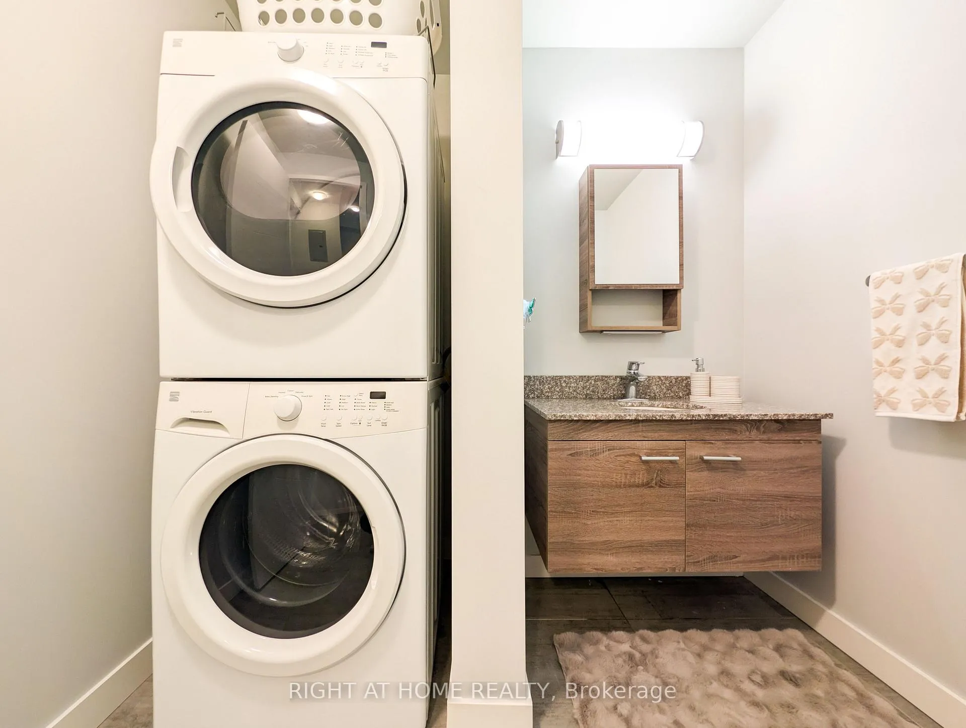 Photo 5 of Unit 801, 318 Spruce Street, Waterloo, Lakeshore Village — HOMEH