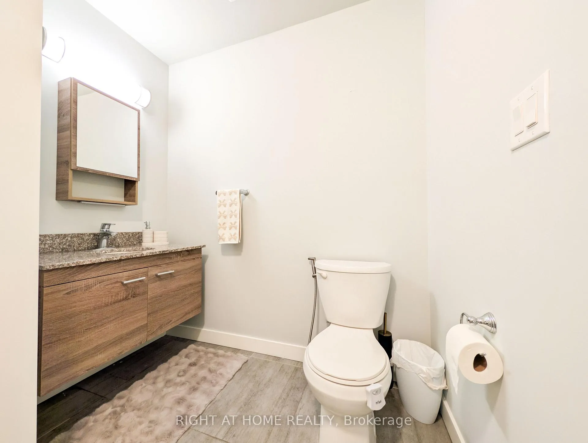 Photo 10 of Unit 801, 318 Spruce Street, Waterloo, Lakeshore Village — HOMEH