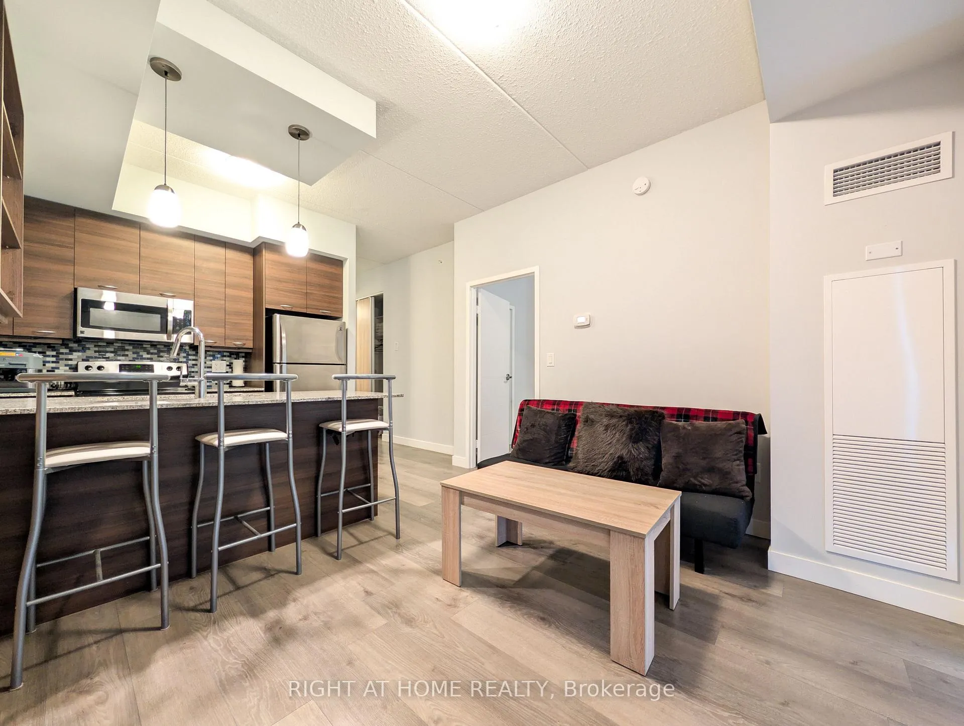 Photo 16 of Unit 801, 318 Spruce Street, Waterloo, Lakeshore Village — HOMEH
