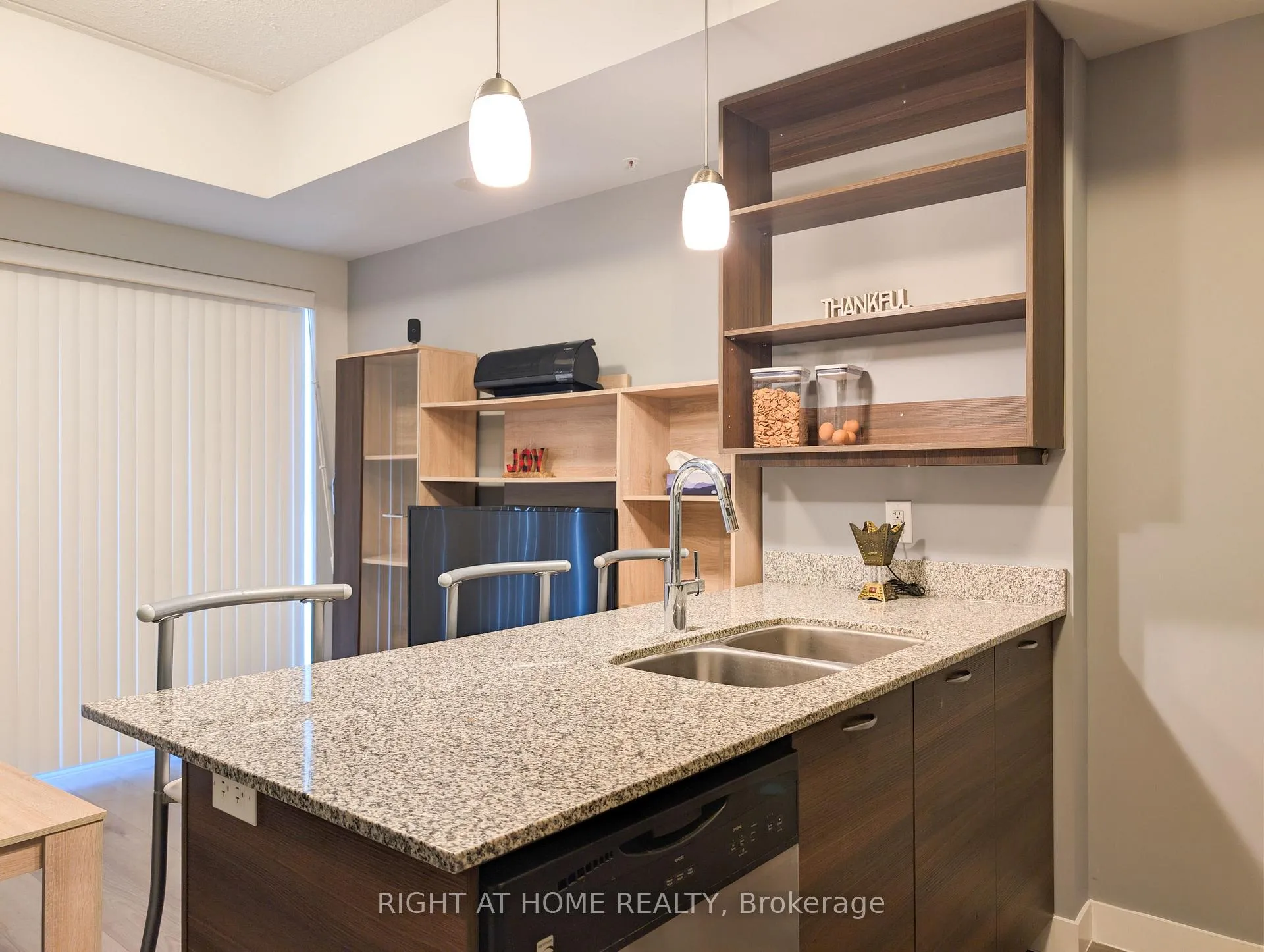 Photo 23 of Unit 801, 318 Spruce Street, Waterloo, Lakeshore Village — HOMEH