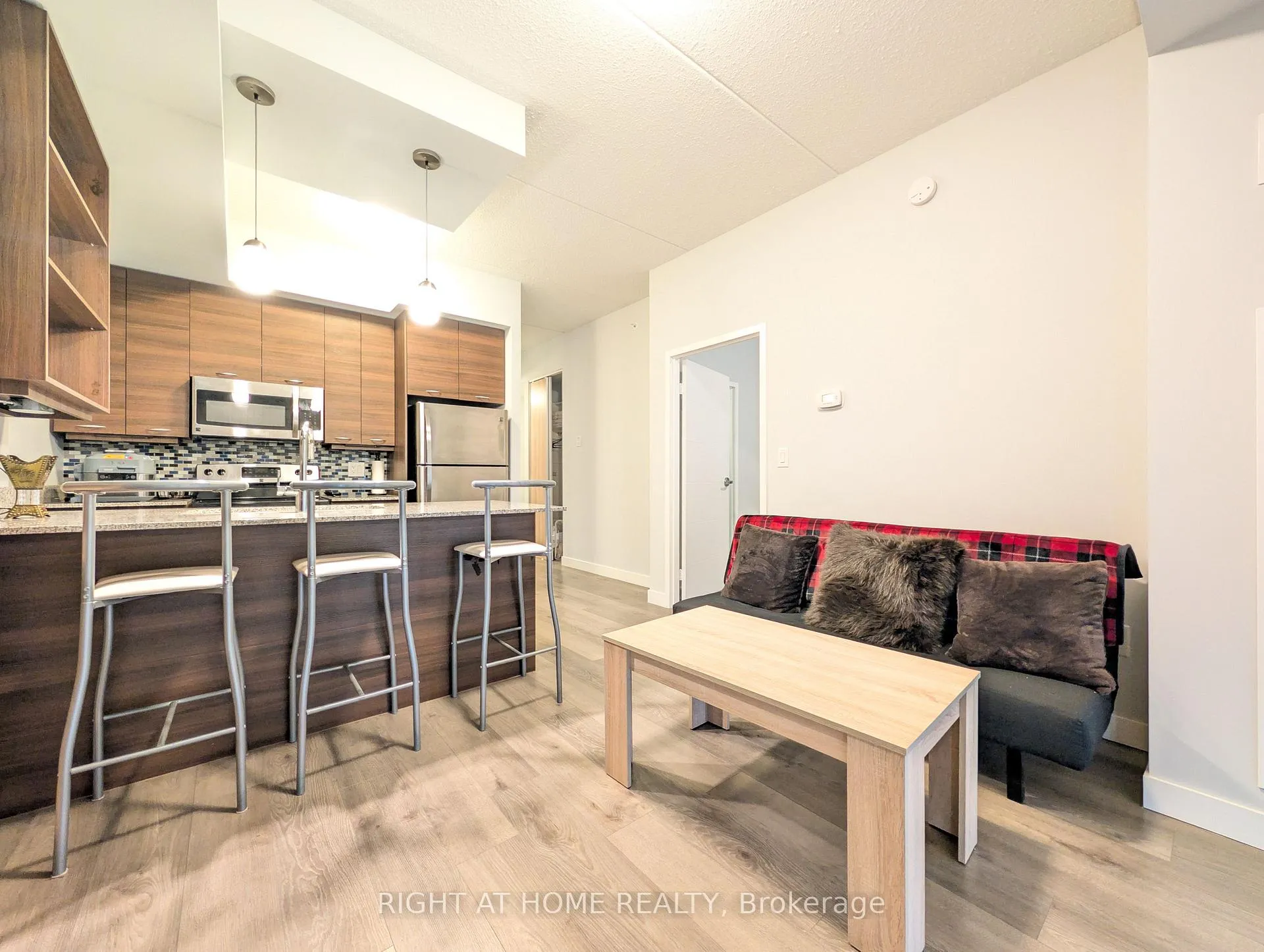 Photo 24 of Unit 801, 318 Spruce Street, Waterloo, Lakeshore Village — HOMEH