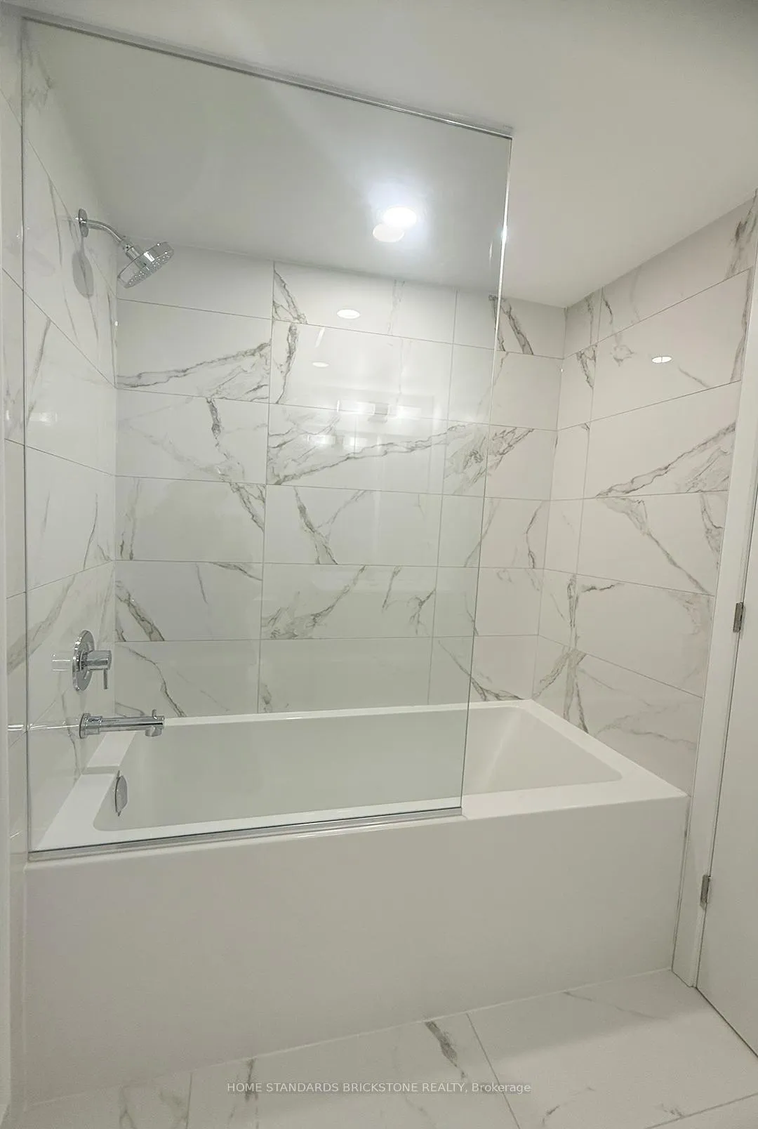 Photo 7 of Unit 615, 180 Front Street E, Toronto, Waterfront Communities — HOMEH