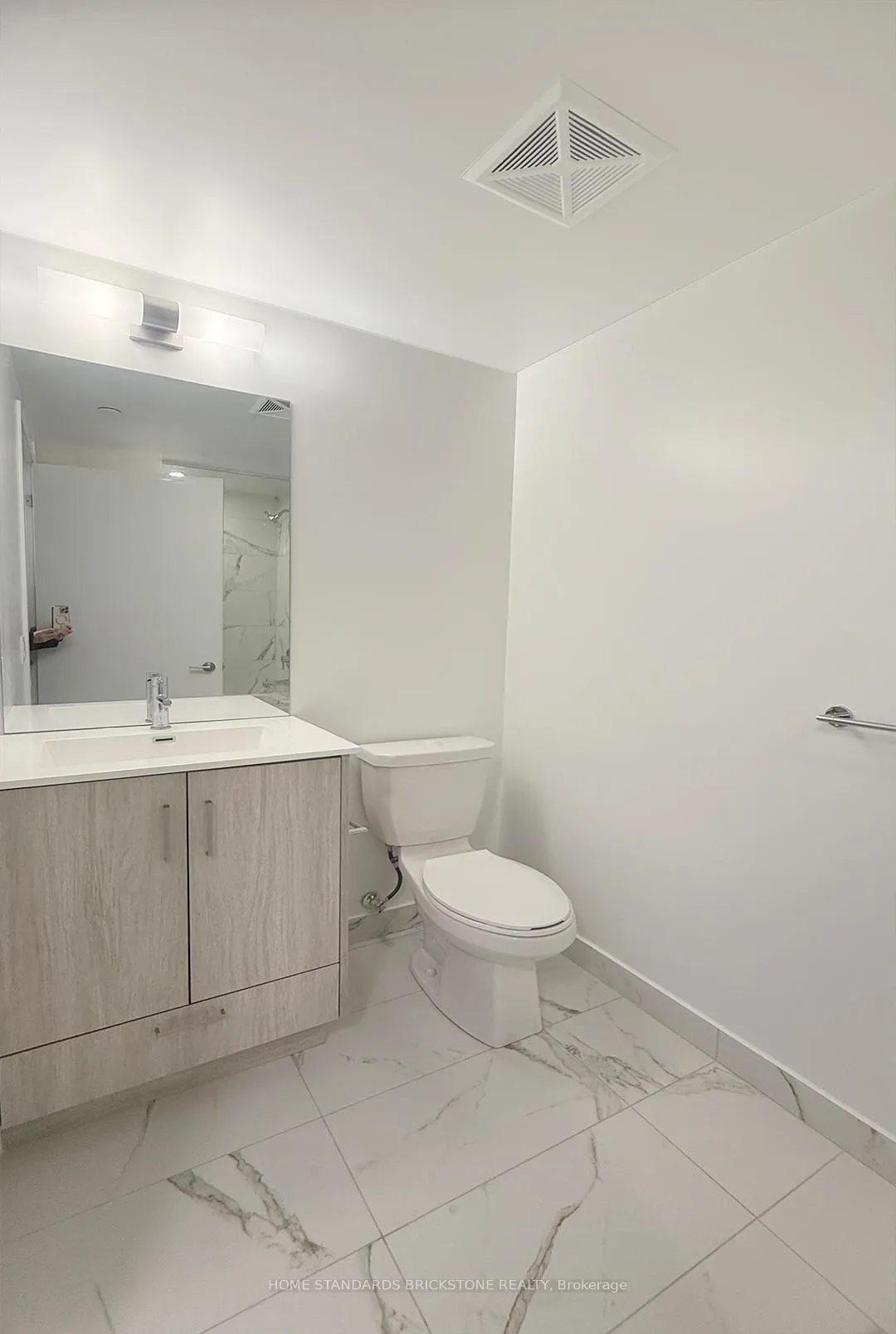 Photo 8 of Unit 615, 180 Front Street E, Toronto, Waterfront Communities — HOMEH