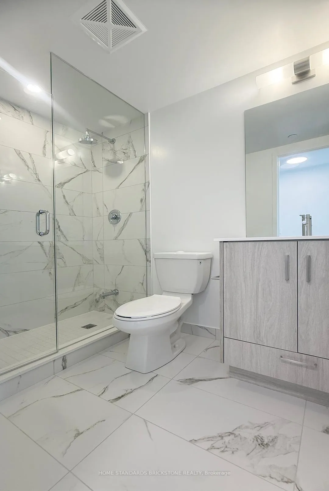 Photo 9 of Unit 615, 180 Front Street E, Toronto, Waterfront Communities — HOMEH