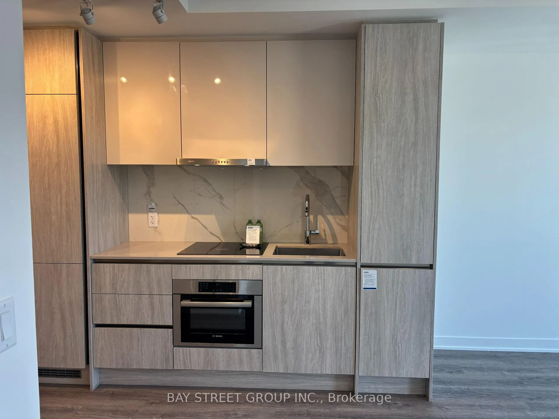 Photo 6 of Unit 3311, 180 Front Street E, Toronto, Moss Park — HOMEH