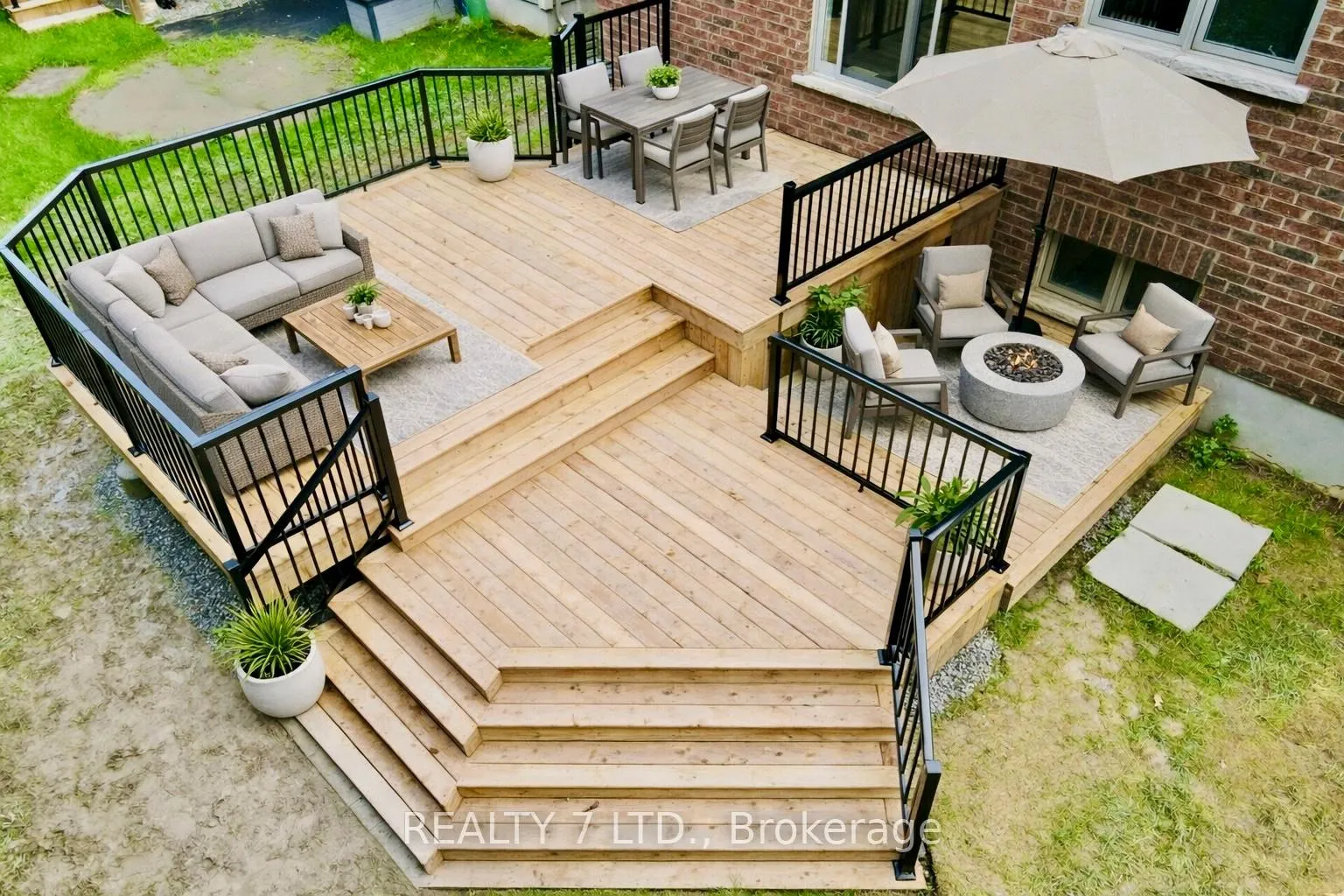 Photo 30 of 8541 Sweet Chestnut Drive, Niagara Falls, Brown — HOMEH