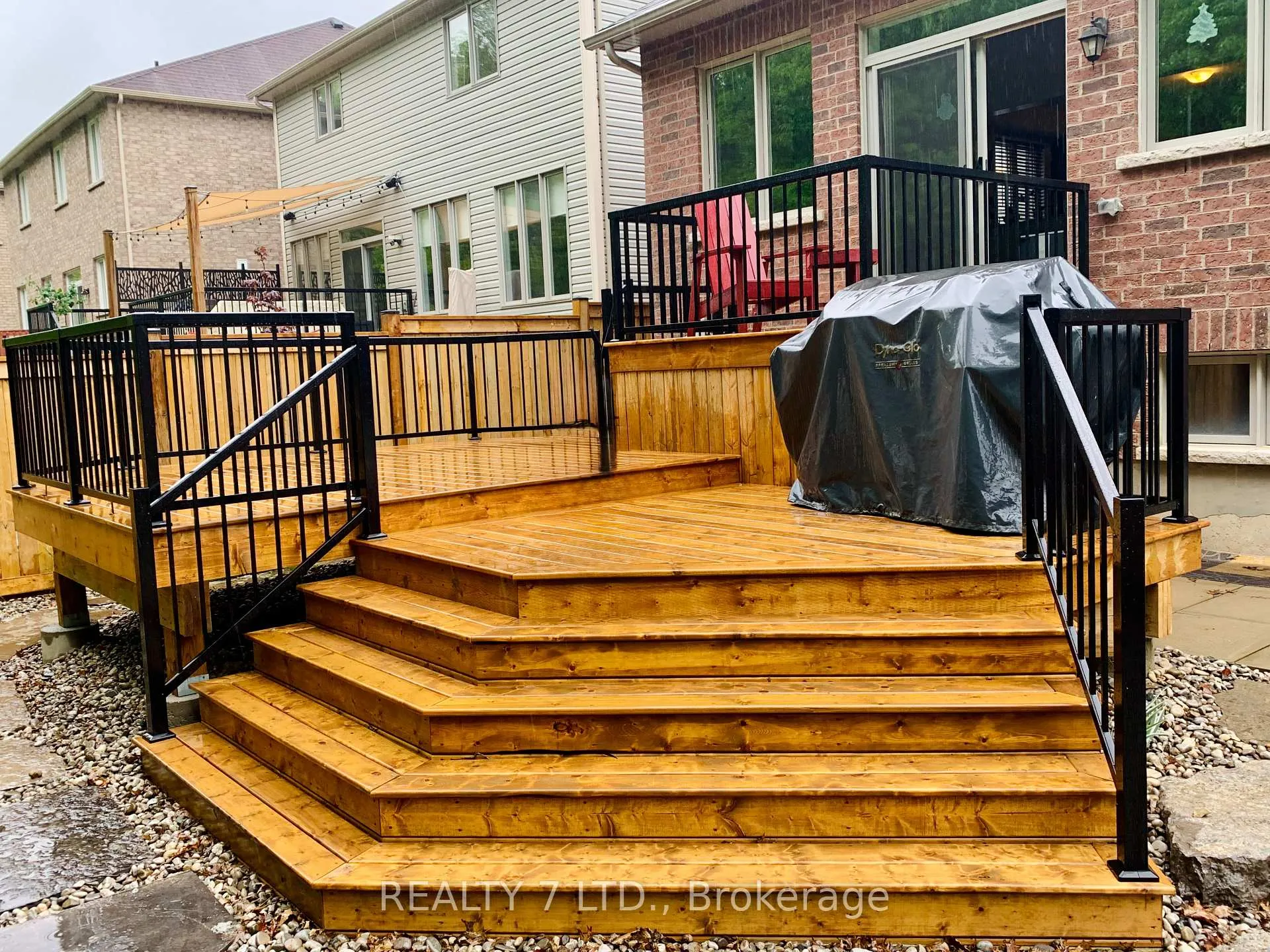 Photo 31 of 8541 Sweet Chestnut Drive, Niagara Falls, Brown — HOMEH