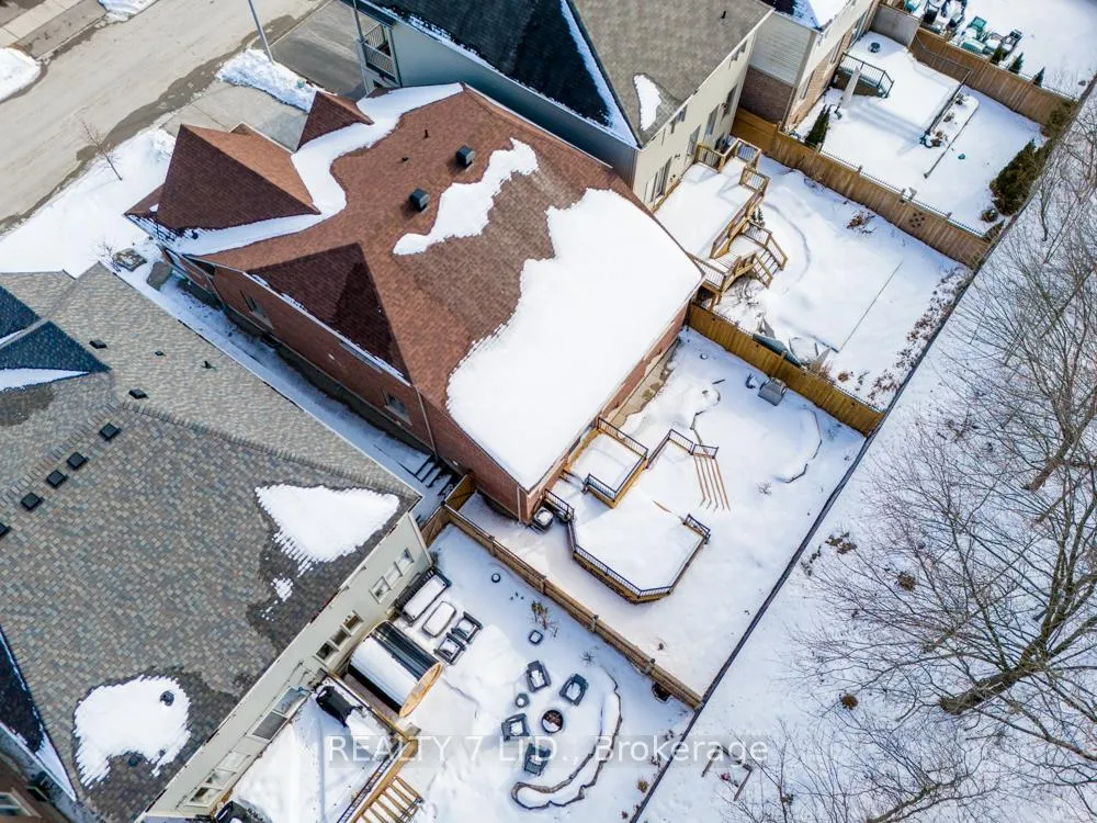 Photo 35 of 8541 Sweet Chestnut Drive, Niagara Falls, Brown — HOMEH
