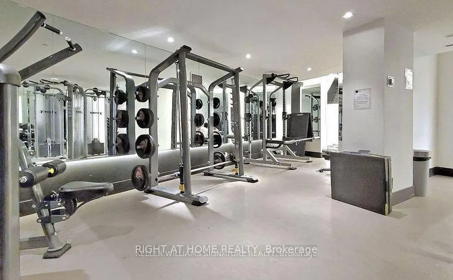 Photo 8 of Unit 1304, 2916 Highway 7 Road E, Vaughan, Concord — HOMEH