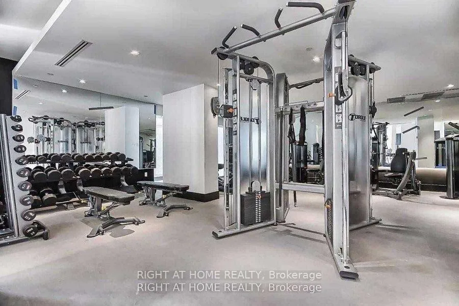 Photo 10 of Unit 1304, 2916 Highway 7 Road E, Vaughan, Concord — HOMEH