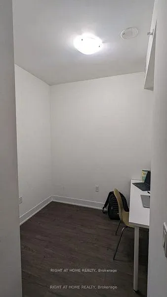 Photo 13 of Unit 1304, 2916 Highway 7 Road E, Vaughan, Concord — HOMEH