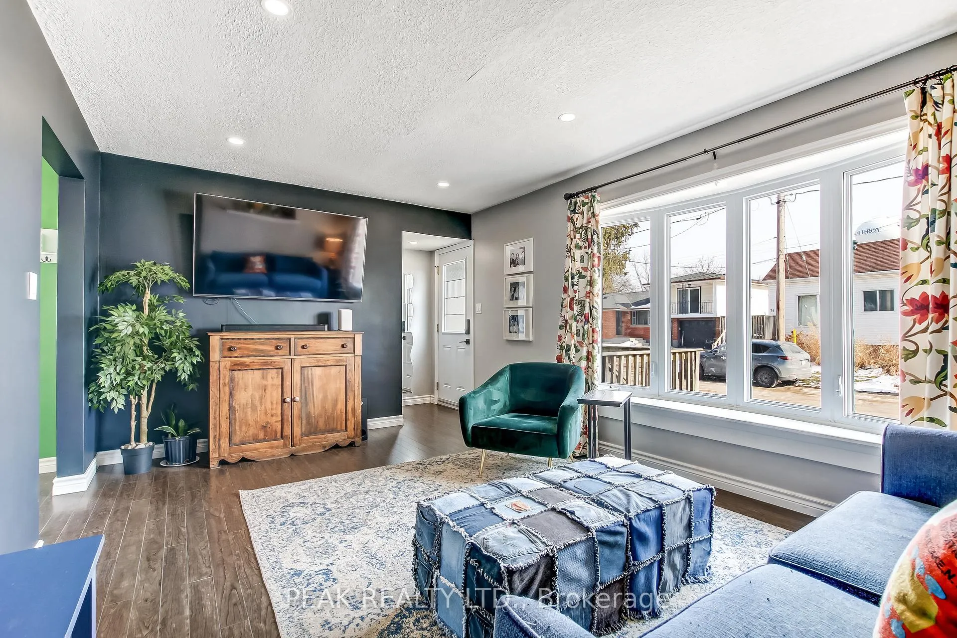 Photo 7 of 77 Doune Street, Strathroy-Caradoc, NE — HOMEH