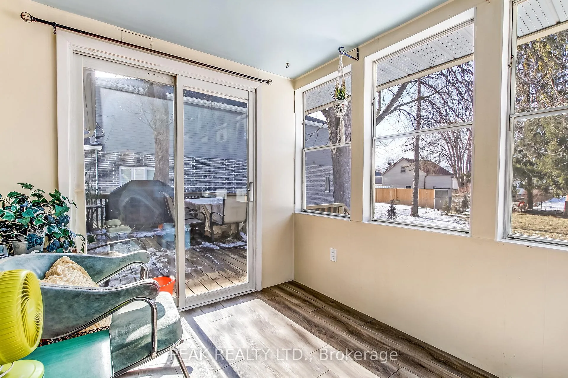 Photo 9 of 77 Doune Street, Strathroy-Caradoc, NE — HOMEH
