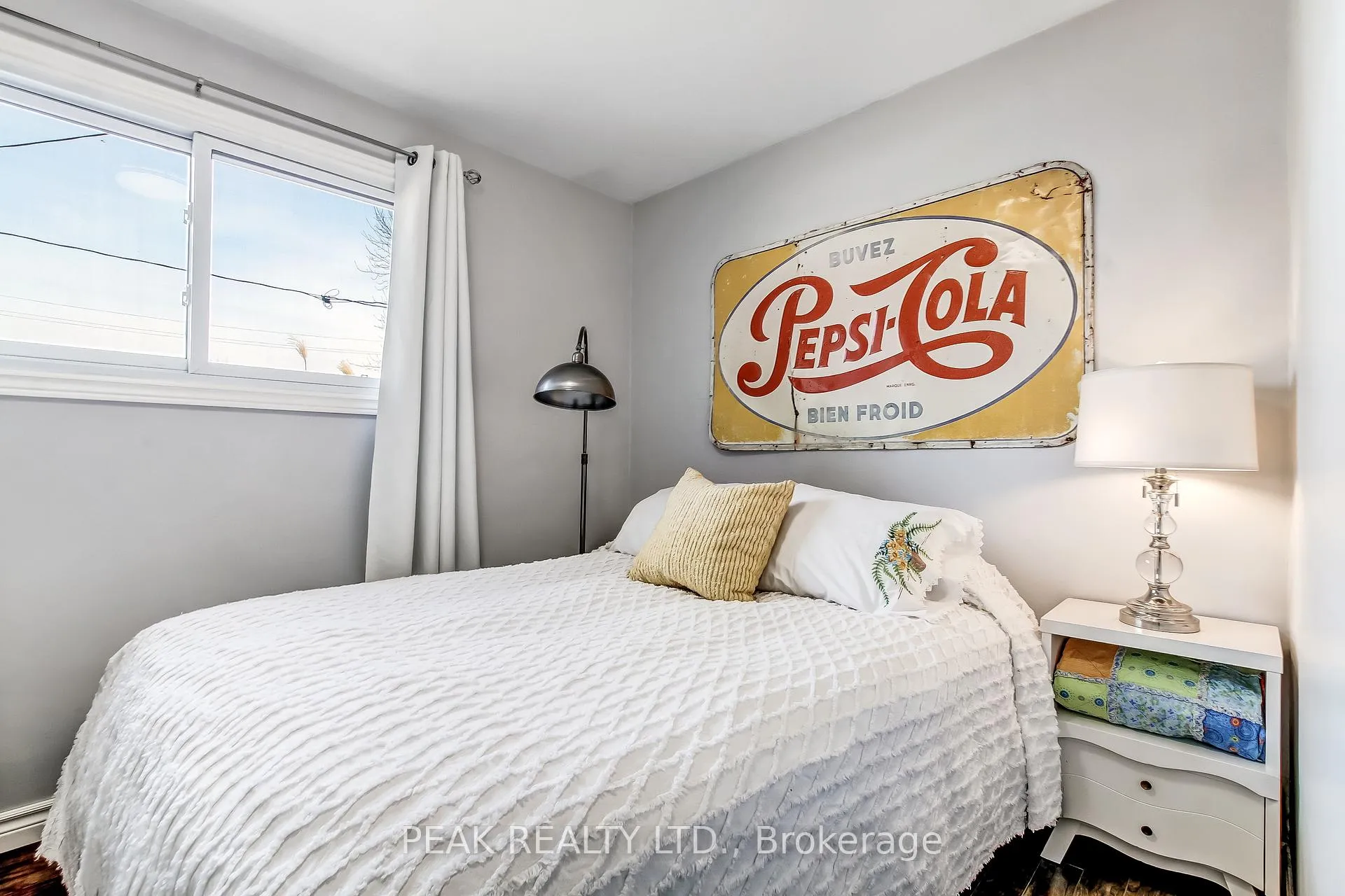 Photo 12 of 77 Doune Street, Strathroy-Caradoc, NE — HOMEH