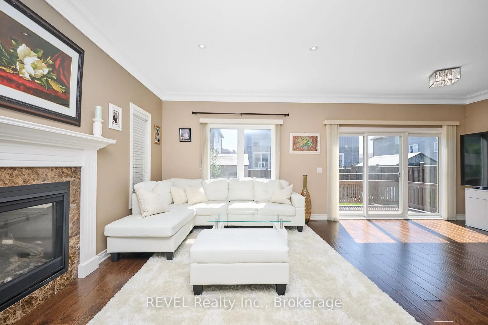 Photo 6 of 8446 Jennifer Crescent, Niagara Falls, Forestview — HOMEH