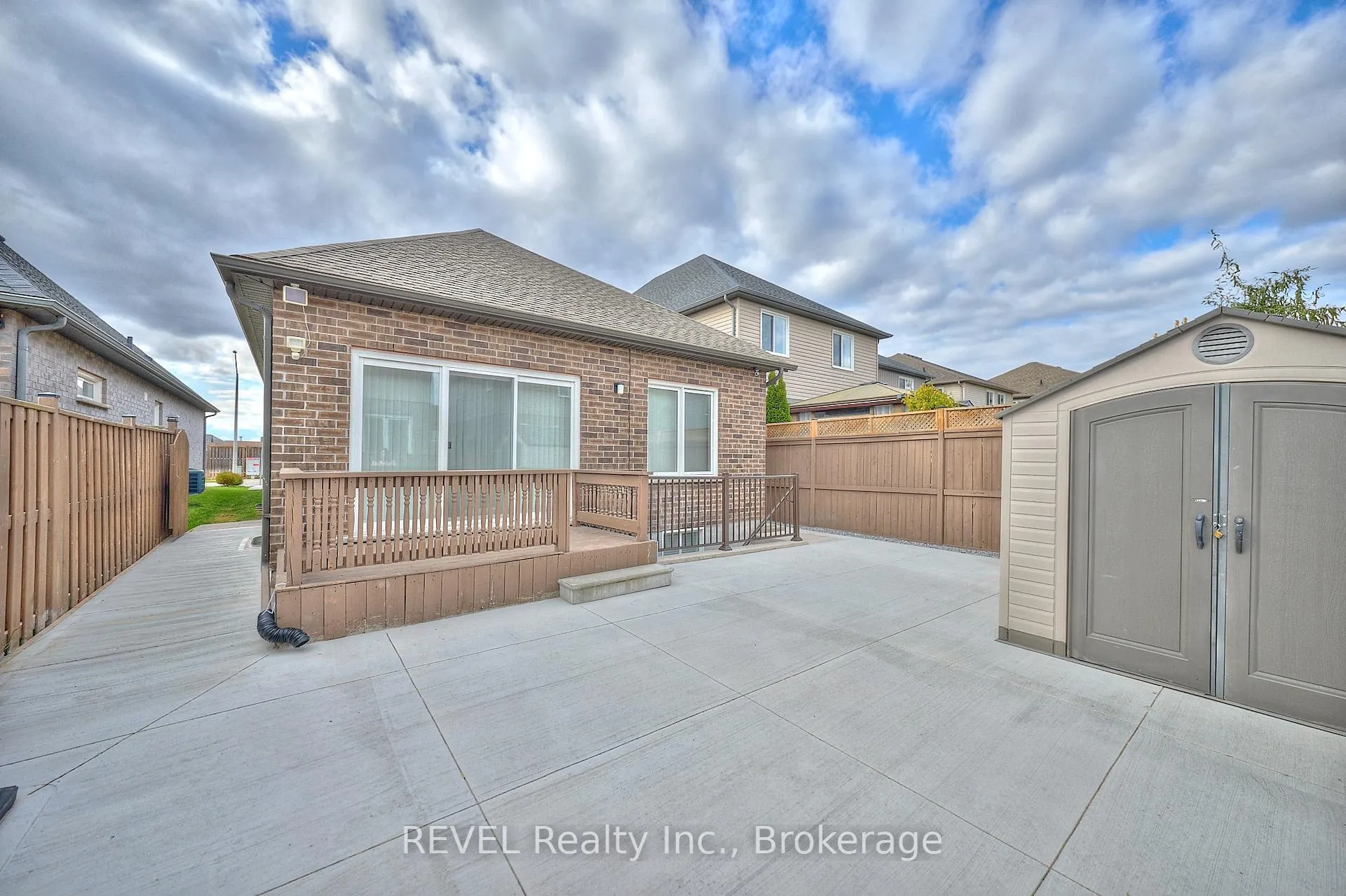 Photo 24 of 8446 Jennifer Crescent, Niagara Falls, Forestview — HOMEH