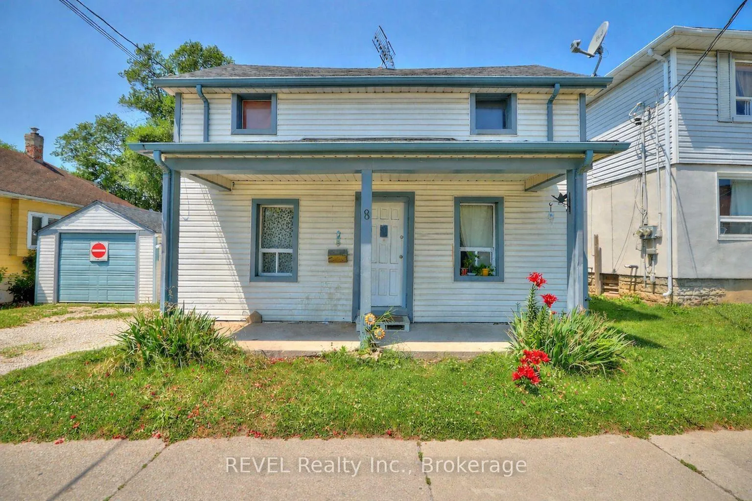 Front of 8 Pelham Road