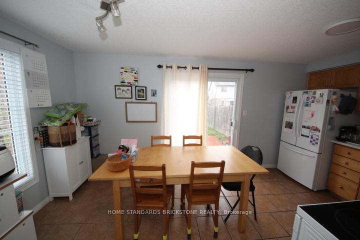 Photo 6 of 119 Max Becker Drive, Kitchener, Larentian West — HOMEH