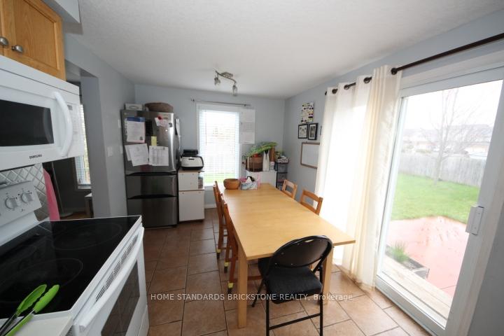 Photo 7 of 119 Max Becker Drive, Kitchener, Larentian West — HOMEH