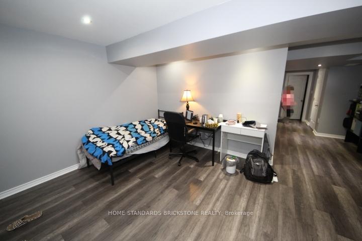 Photo 18 of 119 Max Becker Drive, Kitchener, Larentian West — HOMEH