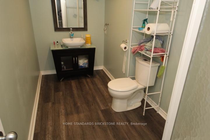 Photo 19 of 119 Max Becker Drive, Kitchener, Larentian West — HOMEH