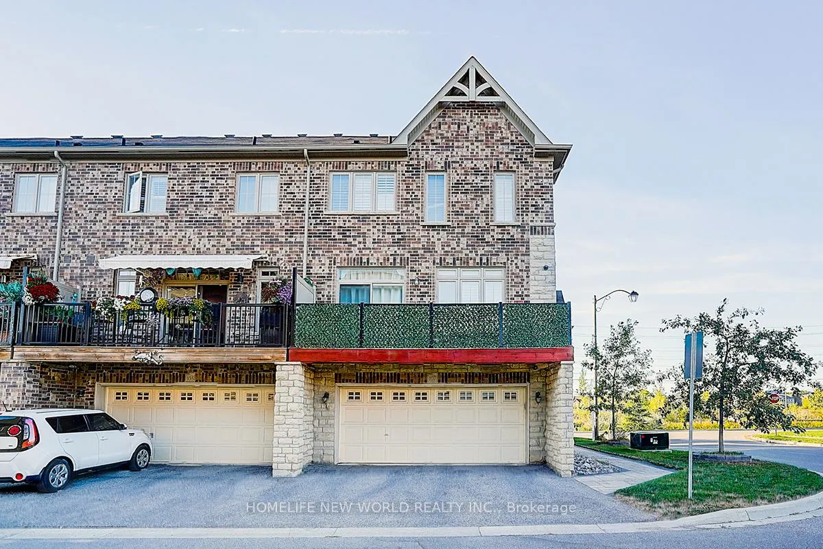 Photo 2 of 107 Beechborough Crescent, East Gwillimbury, Sharon — HOMEH