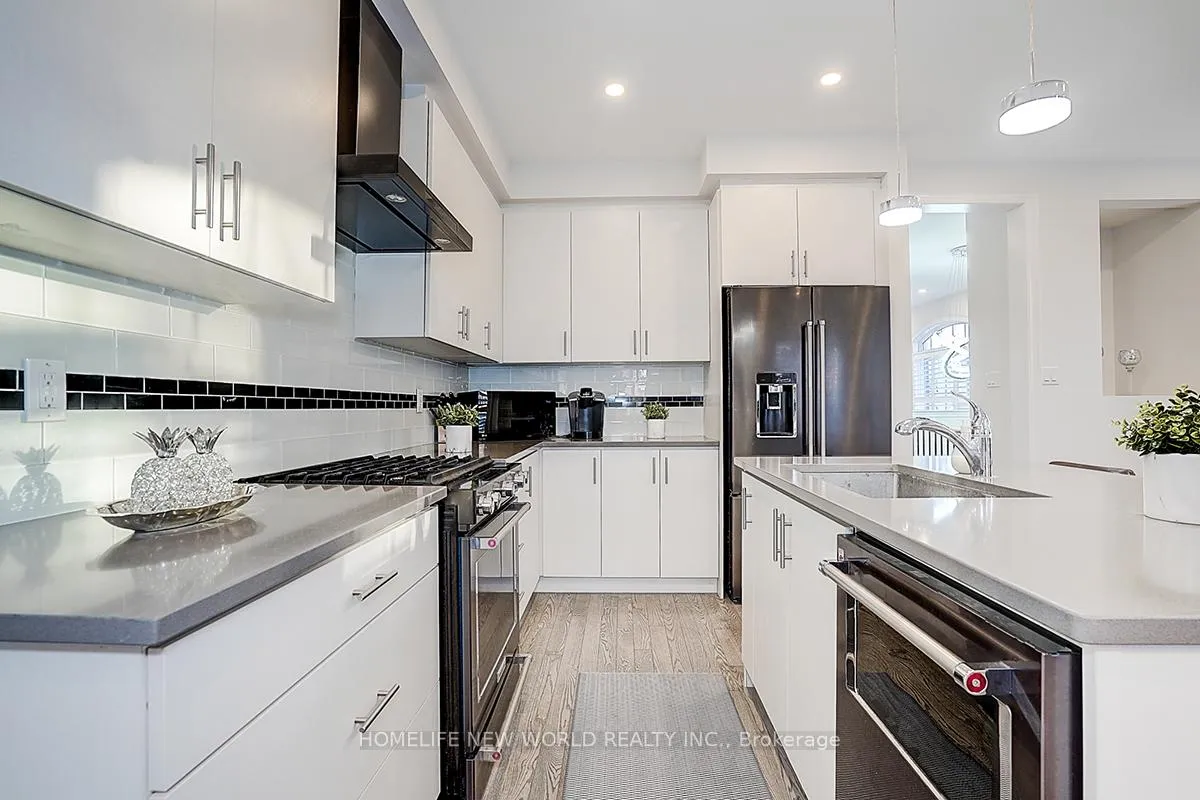 Photo 19 of 107 Beechborough Crescent, East Gwillimbury, Sharon — HOMEH