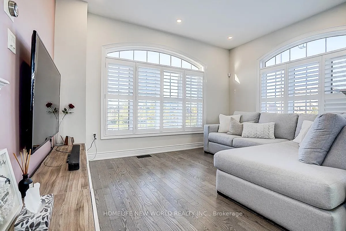 Photo 26 of 107 Beechborough Crescent, East Gwillimbury, Sharon — HOMEH