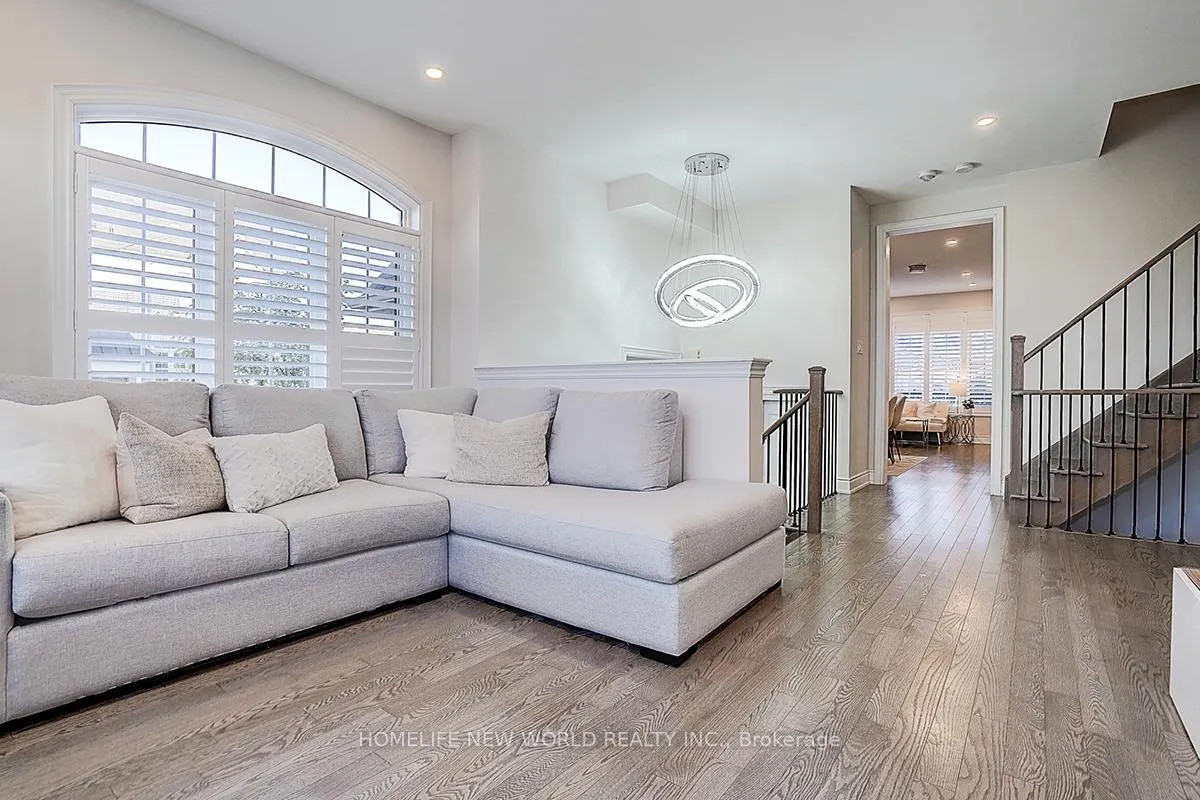 Photo 27 of 107 Beechborough Crescent, East Gwillimbury, Sharon — HOMEH