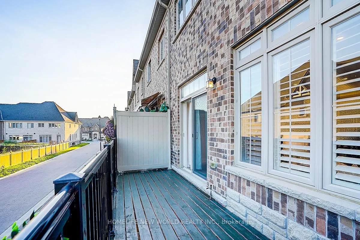 Photo 33 of 107 Beechborough Crescent, East Gwillimbury, Sharon — HOMEH