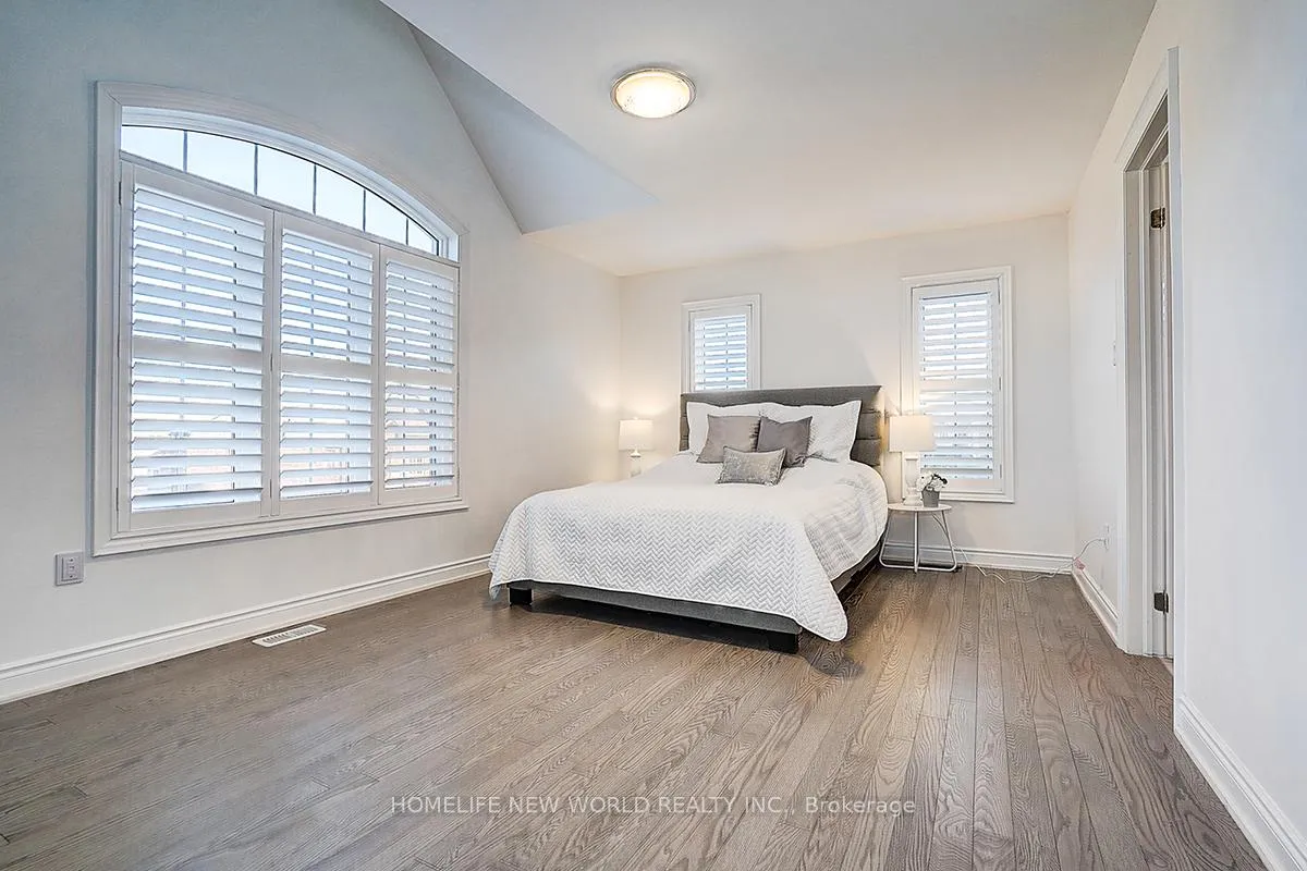 Photo 34 of 107 Beechborough Crescent, East Gwillimbury, Sharon — HOMEH