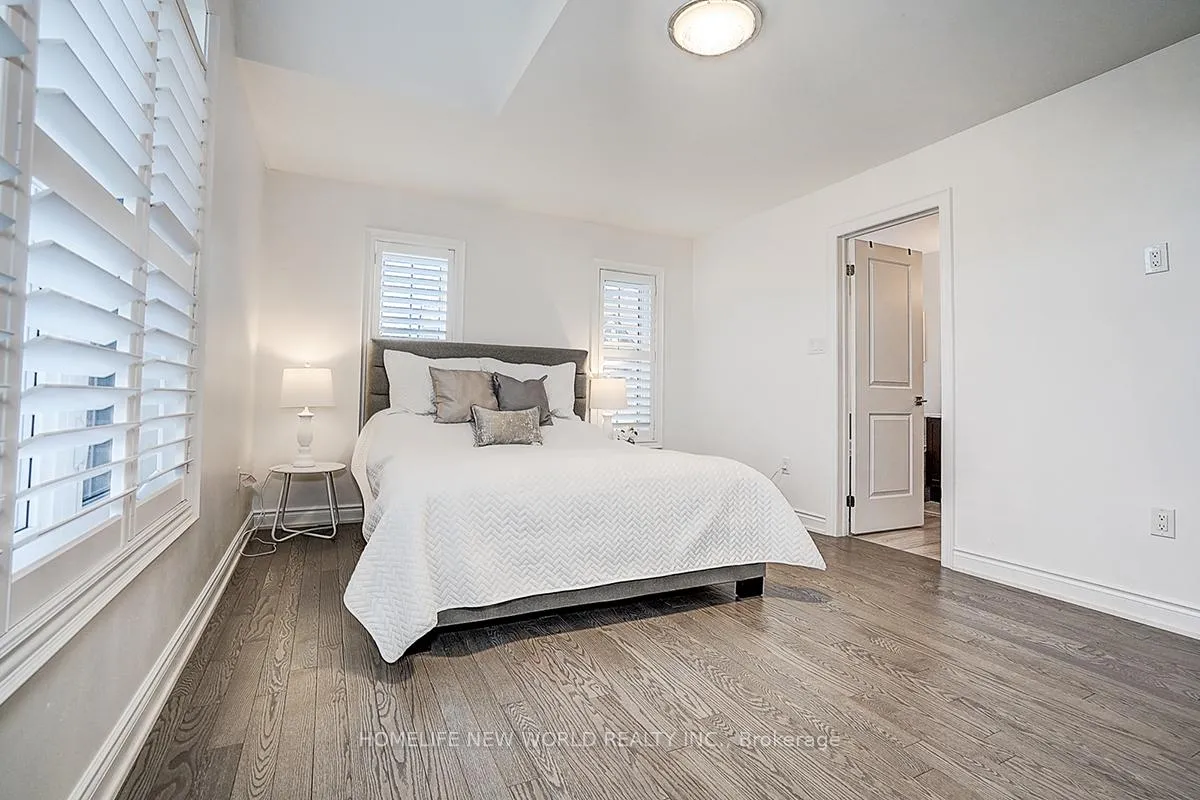 Photo 35 of 107 Beechborough Crescent, East Gwillimbury, Sharon — HOMEH