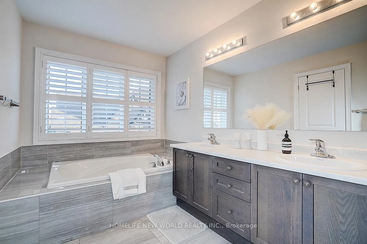 Photo 38 of 107 Beechborough Crescent, East Gwillimbury, Sharon — HOMEH