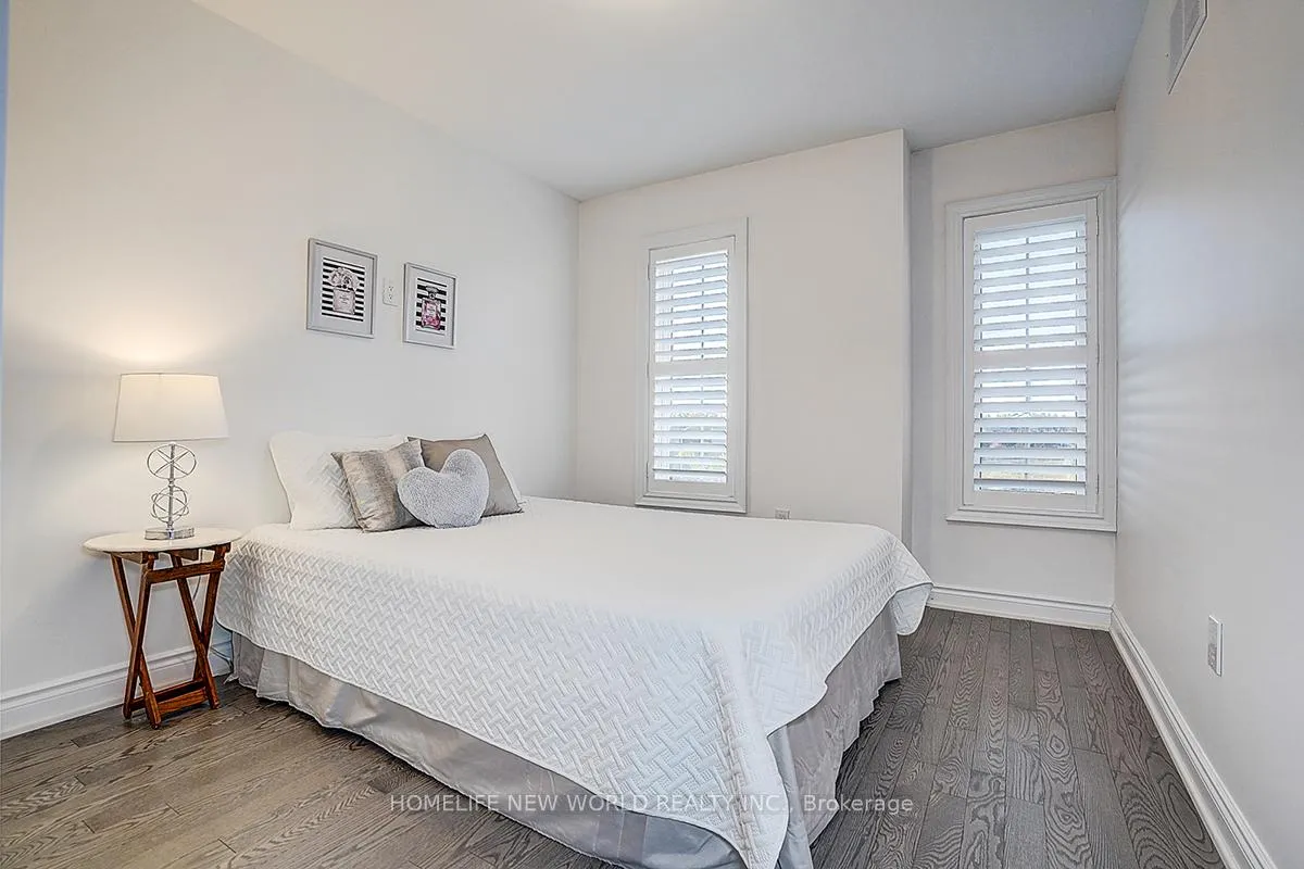 Photo 42 of 107 Beechborough Crescent, East Gwillimbury, Sharon — HOMEH