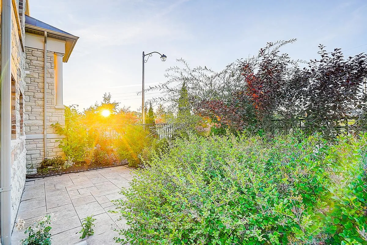 Photo 49 of 107 Beechborough Crescent, East Gwillimbury, Sharon — HOMEH