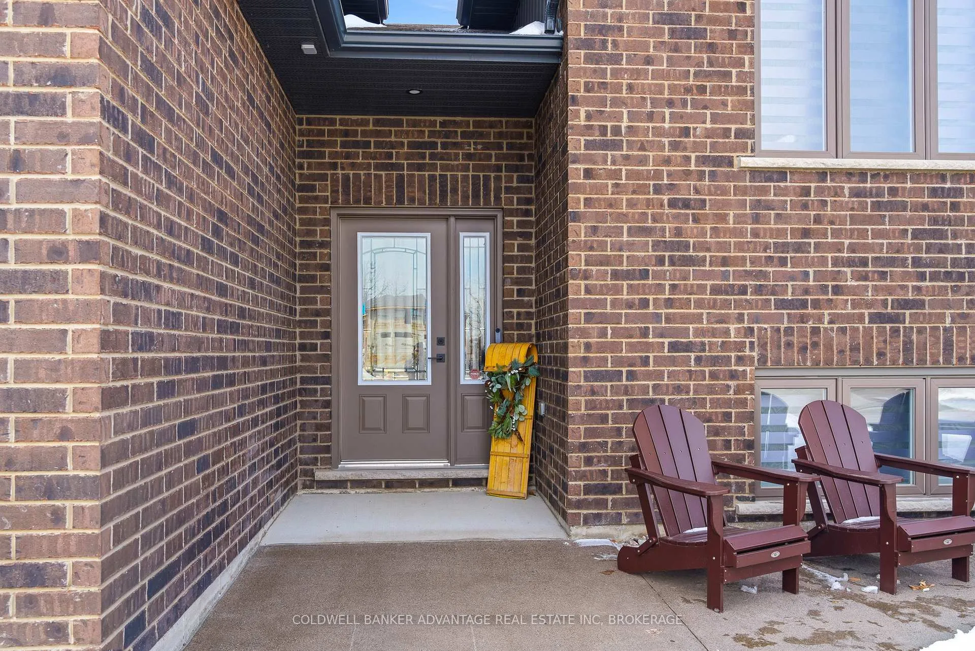 Photo 3 of 70 Renfield Street, Port Colborne, Sugarloaf — HOMEH