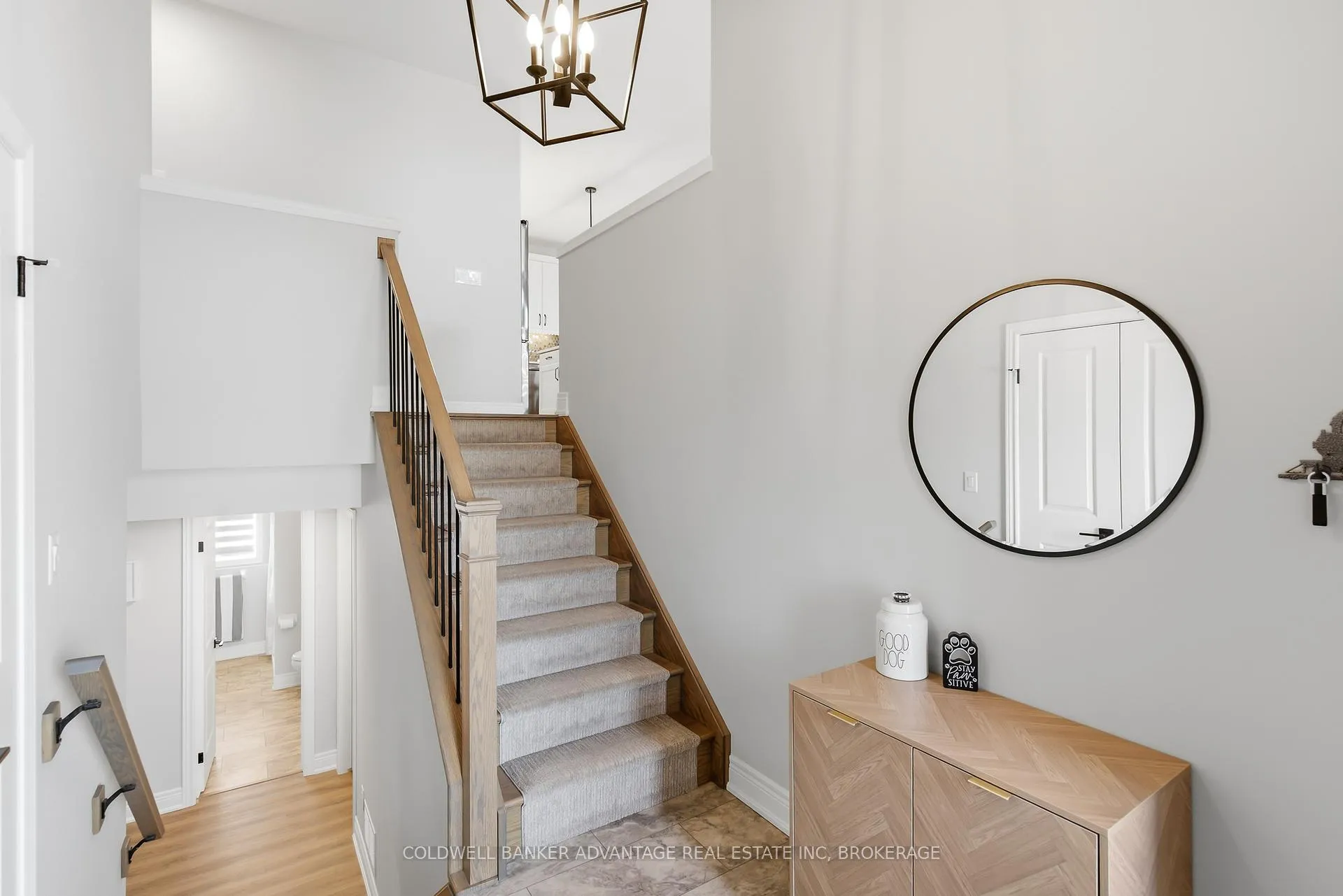 Photo 4 of 70 Renfield Street, Port Colborne, Sugarloaf — HOMEH