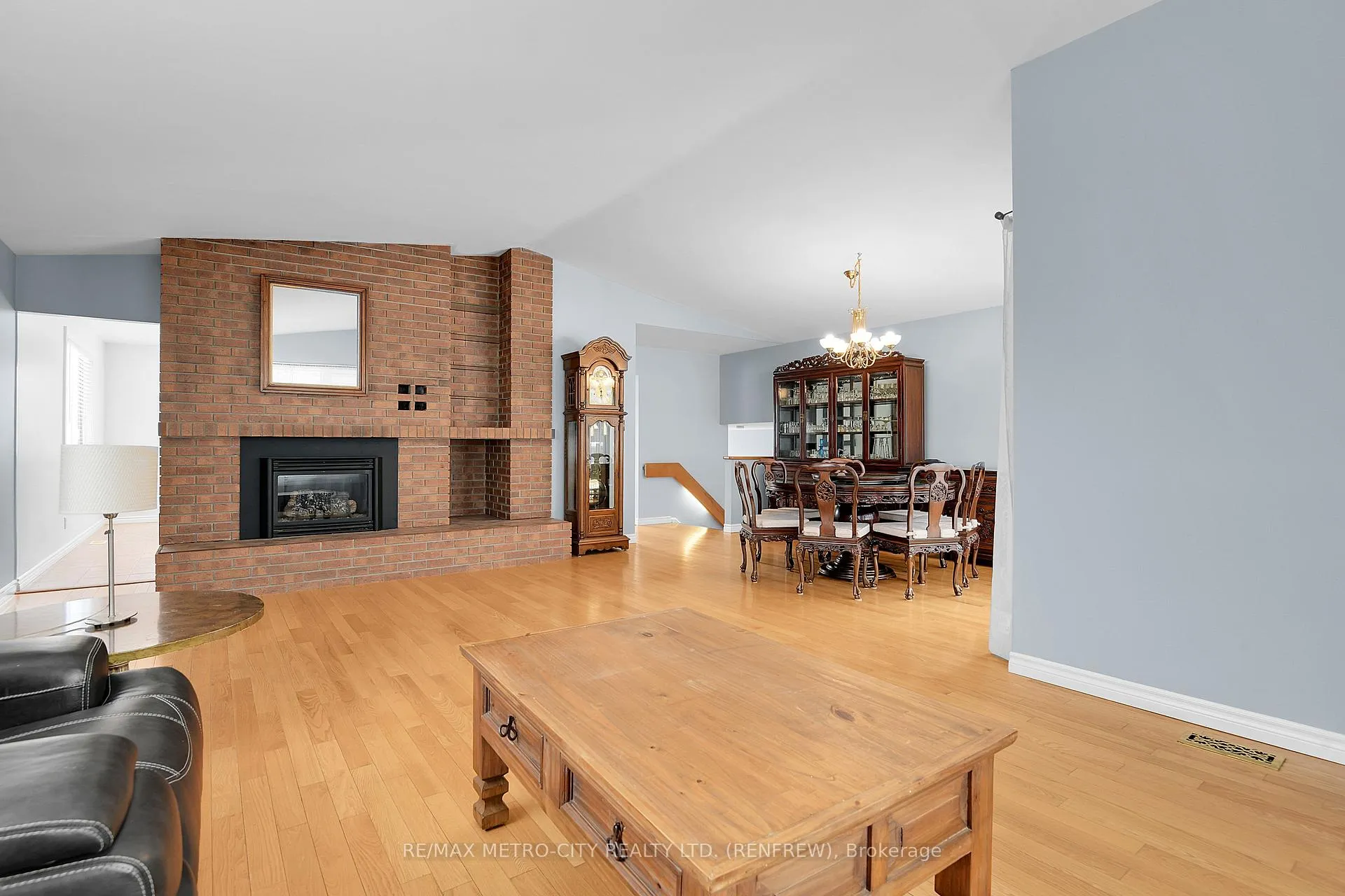 Photo 11 of 128 Burns Drive, McNab/Braeside, Mcnab/Braeside Twps — HOMEH