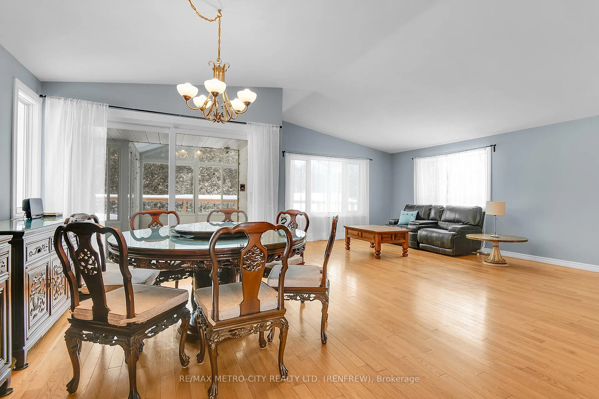 Photo 15 of 128 Burns Drive, McNab/Braeside, Mcnab/Braeside Twps — HOMEH