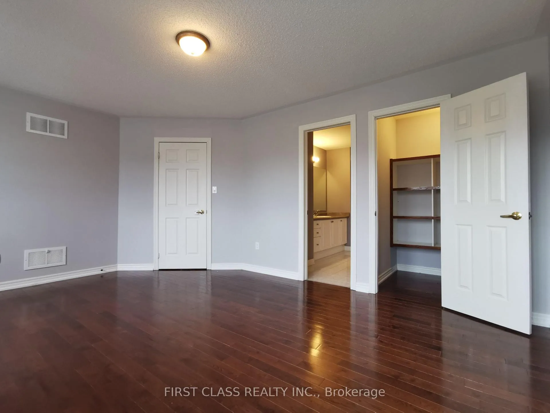 Photo 6 of 279 River Ridge Boulevard, Aurora, Bayview Northeast — HOMEH