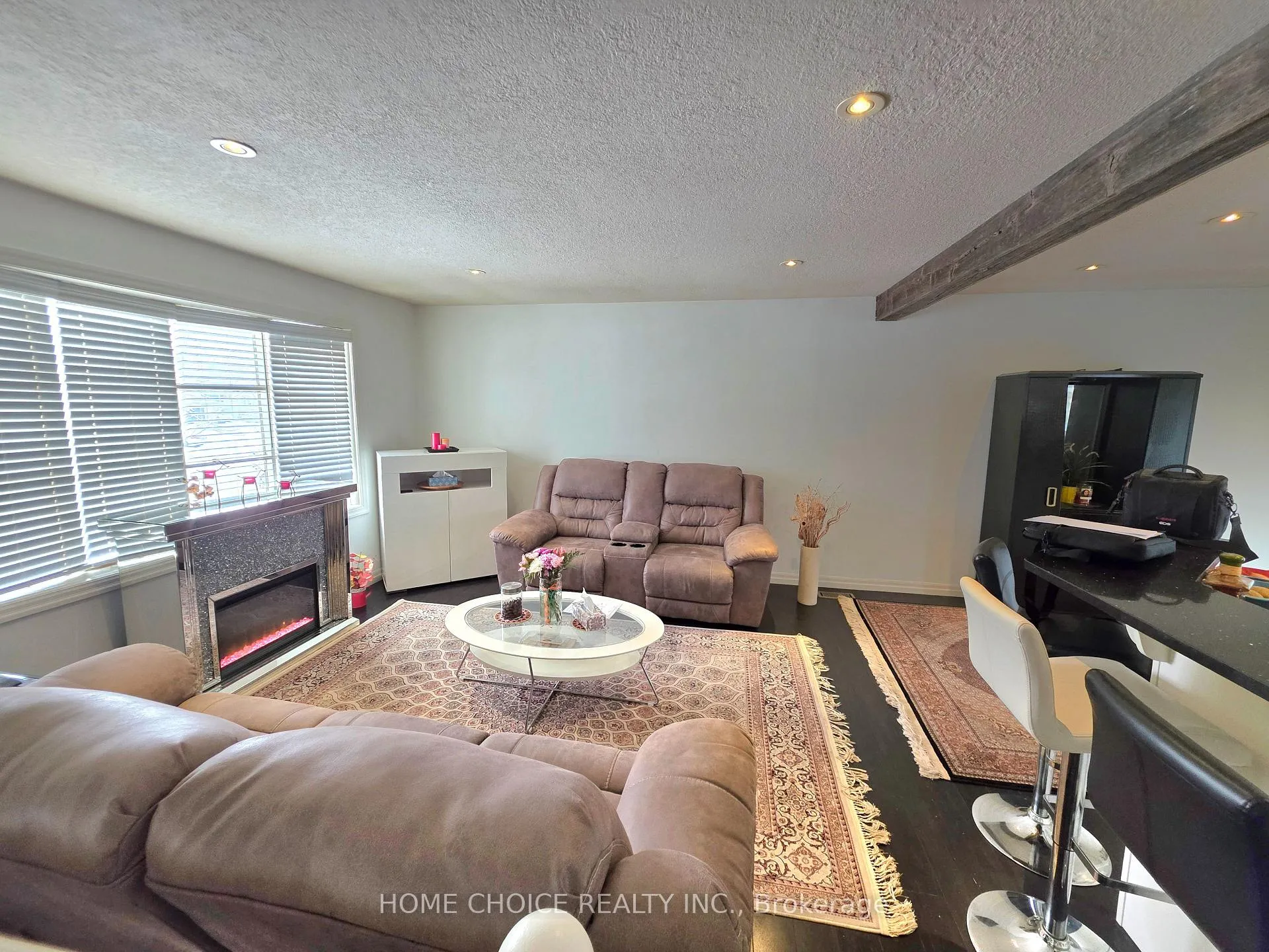 Photo 10 of 637 Pineridge Road, Waterloo — HOMEH
