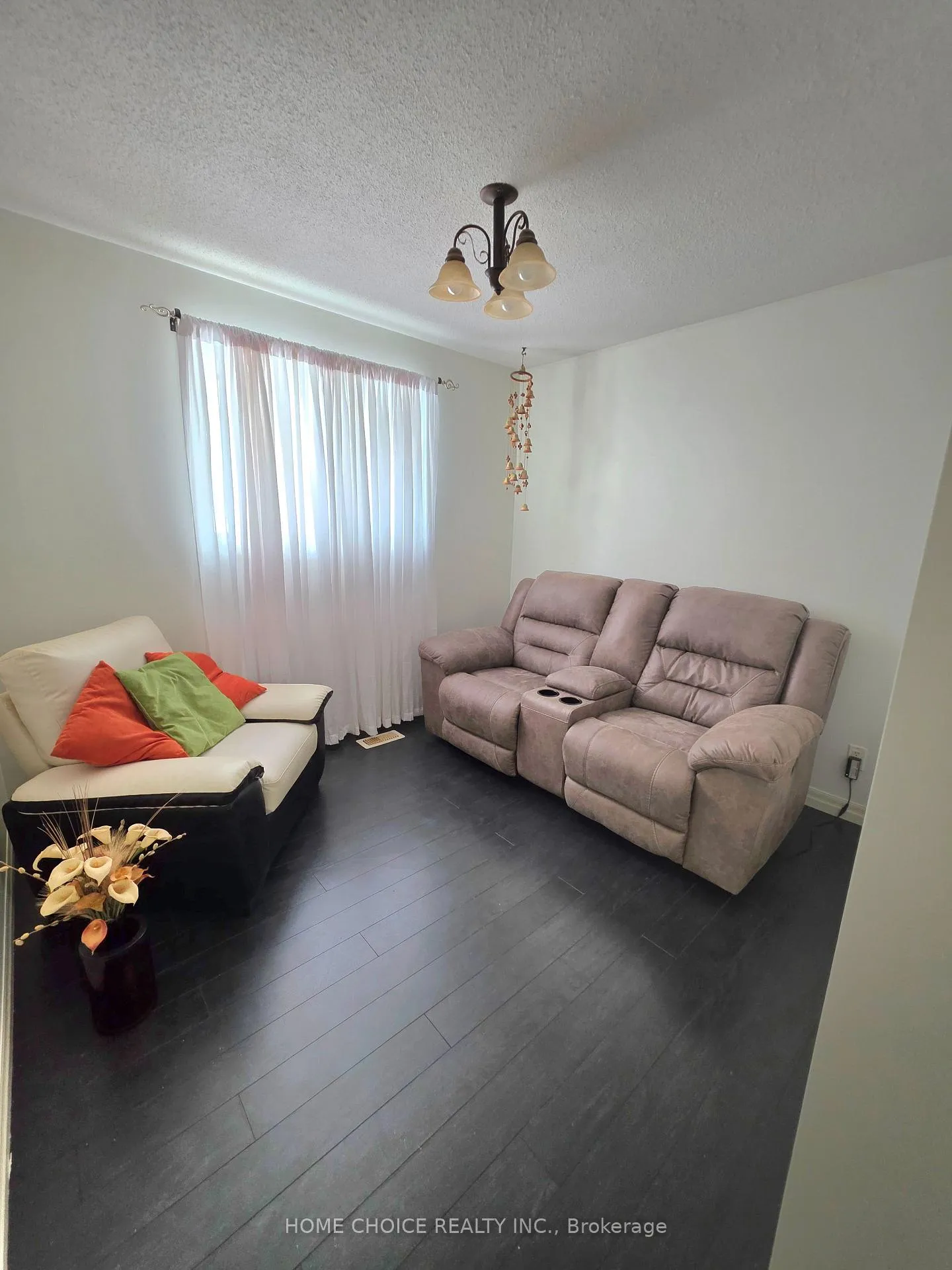 Photo 24 of 637 Pineridge Road, Waterloo — HOMEH