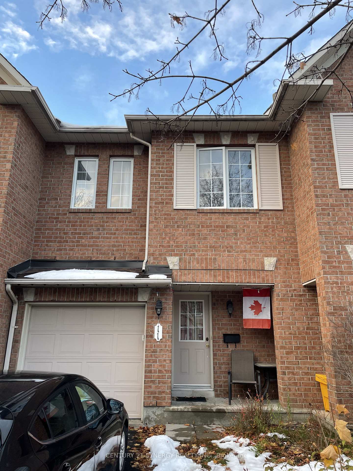 Photo 2 of 11 Landover Crescent, Ottawa, Kanata - Emerald Meadows/Trailwest — HOMEH