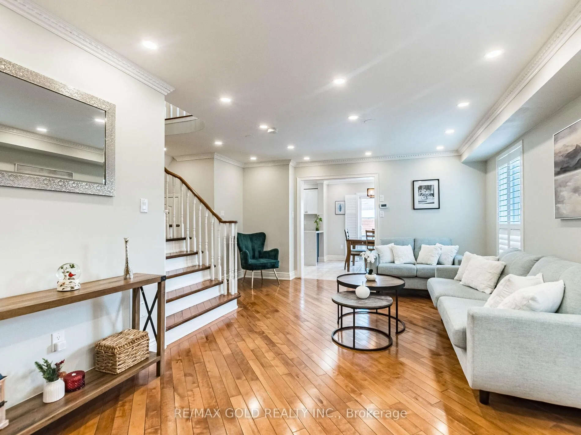 Photo 7 of 11 Allangrove Drive, Brampton, Fletcher's Meadow — HOMEH