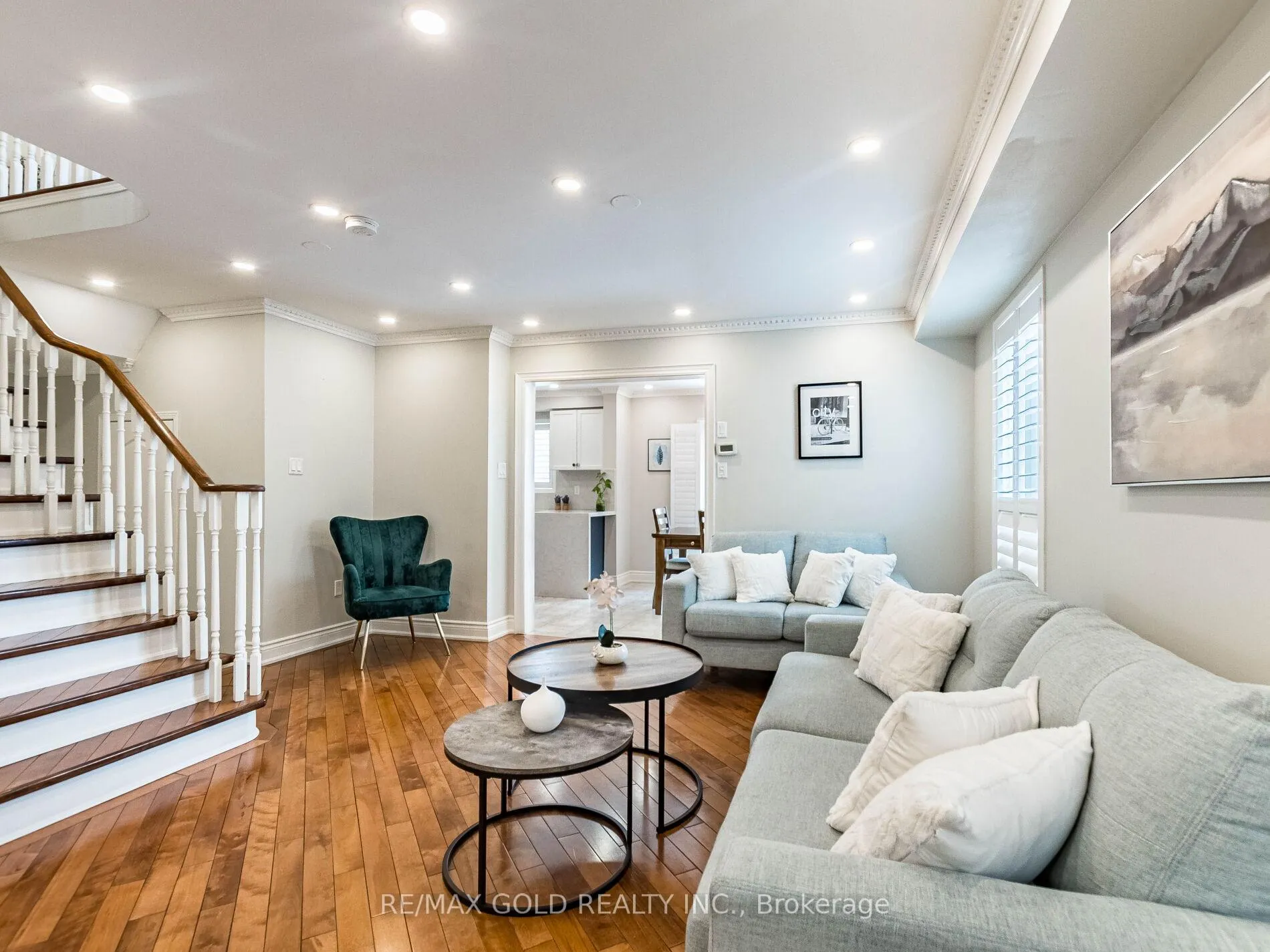 Photo 8 of 11 Allangrove Drive, Brampton, Fletcher's Meadow — HOMEH